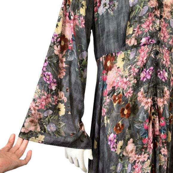 Feathers by Tolani Maxi Dress Sz M Clara Garden Floral Cement Gray Boho - Picture 6 of 15